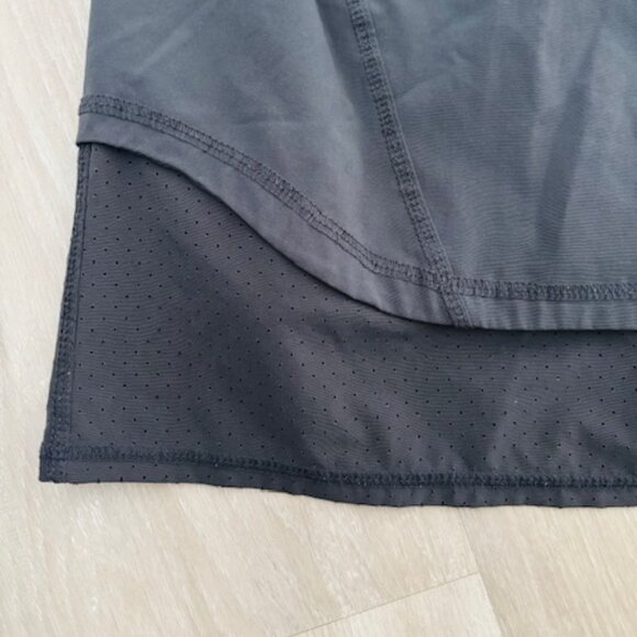 LIVI ACTIVE dark gray plus-size skort with pockets 22/24 - Picture 3 of 4